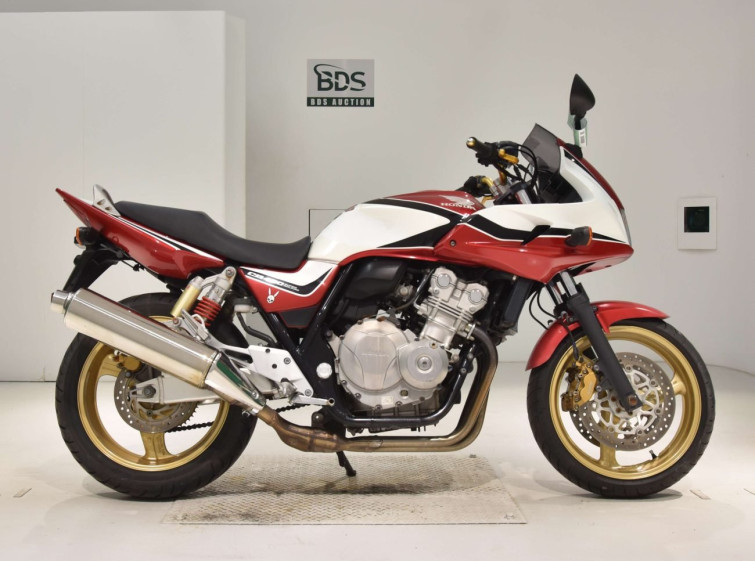 Мотоцикл Honda CB400SF с пробегом 48970 km