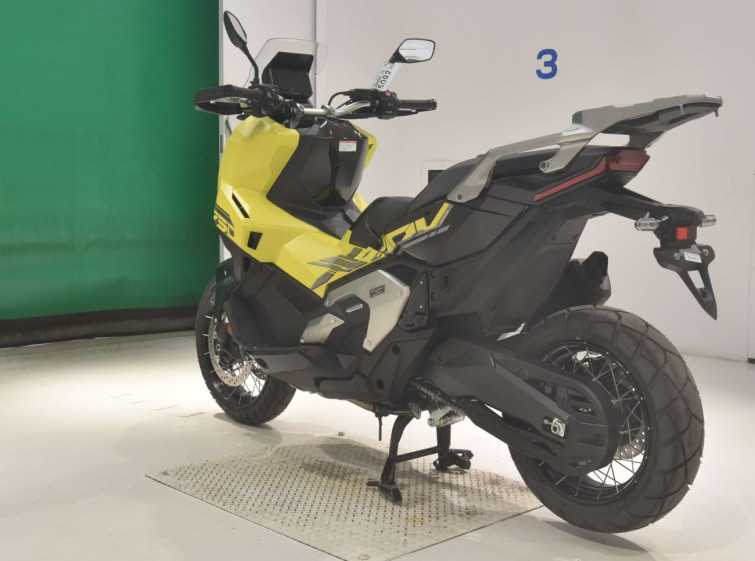 Мотоцикл Honda X-ADV750 з пробігом 54 km