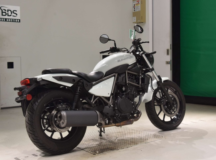 Мотоцикл Kawasaki ELIMINATOR400-3