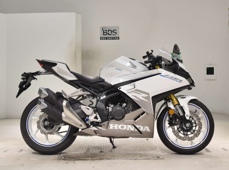 Мотоцикл Honda CBR250RRA з пробігом 12749 km
