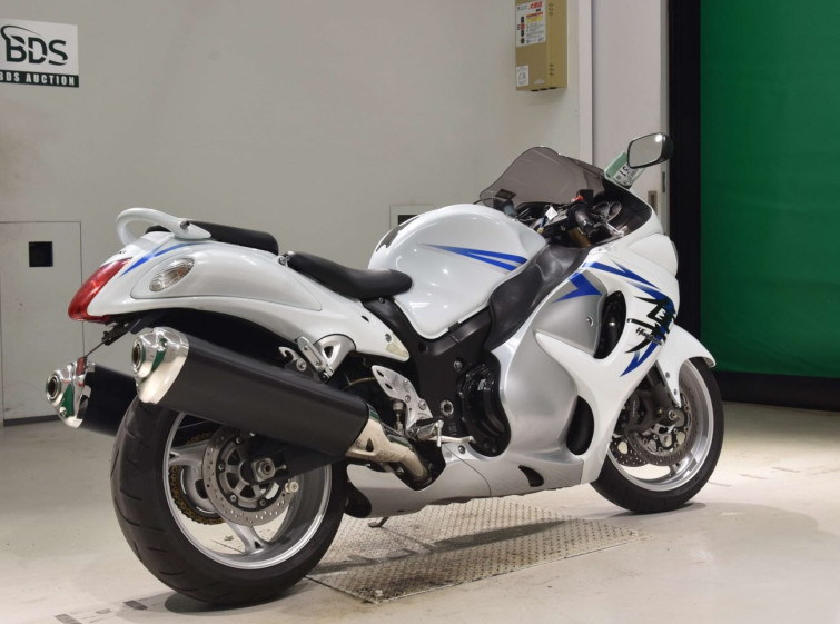 Мотоцикл Suzuki GSX1300R HAYABUSA