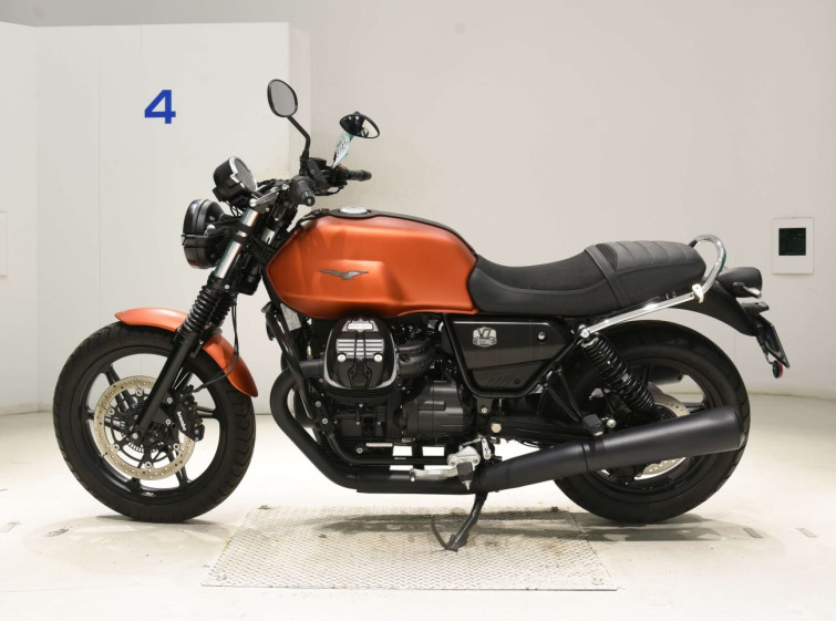Мотоцикл Moto Guzzi V7 STONE
