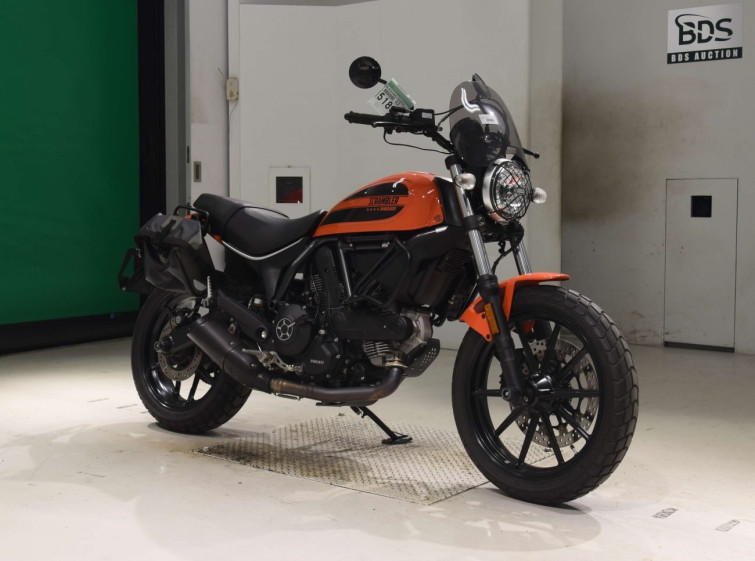 Мотоцикл Ducati SCRAMBLER SIXTY2 з пробігом 2695 km