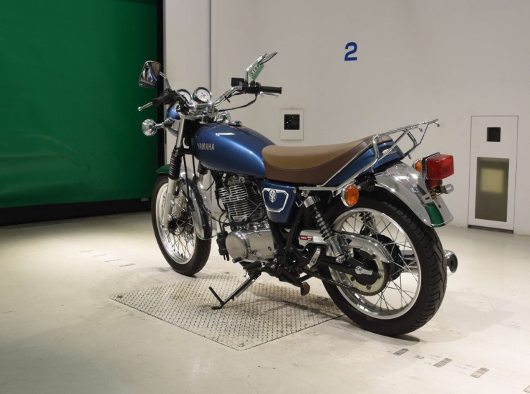 Мотоцикл Yamaha SR400 з пробігом 3631 km