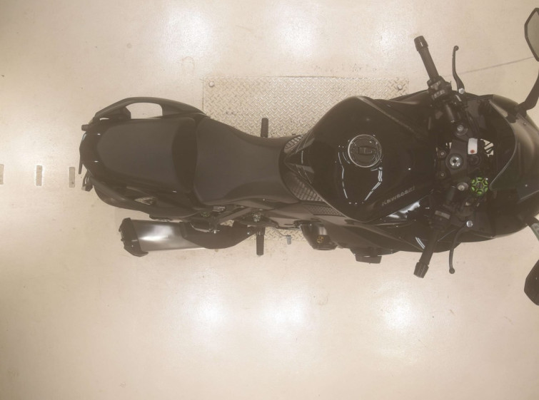 Мотоцикл Kawasaki ninja 1000 sx с пробегом 5037 km