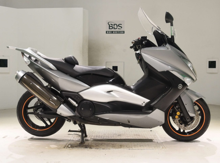 Мотоцикл Yamaha T-MAX500 з пробігом 35233 km