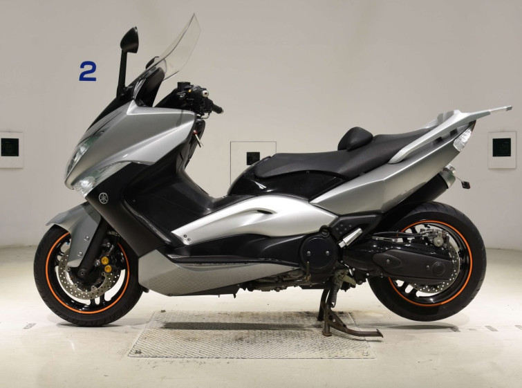 Мотоцикл Yamaha T-MAX500 з пробігом 35233 km