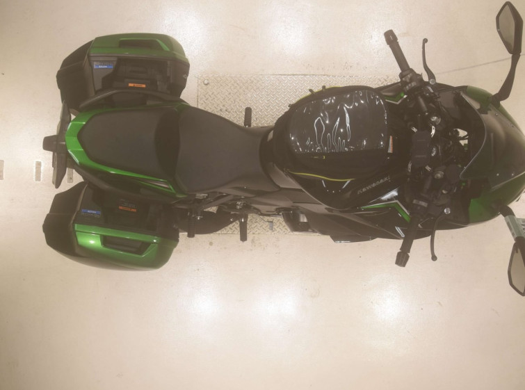 Мотоцикл Kawasaki ninja 1000 sx з пробігом 10828 km
