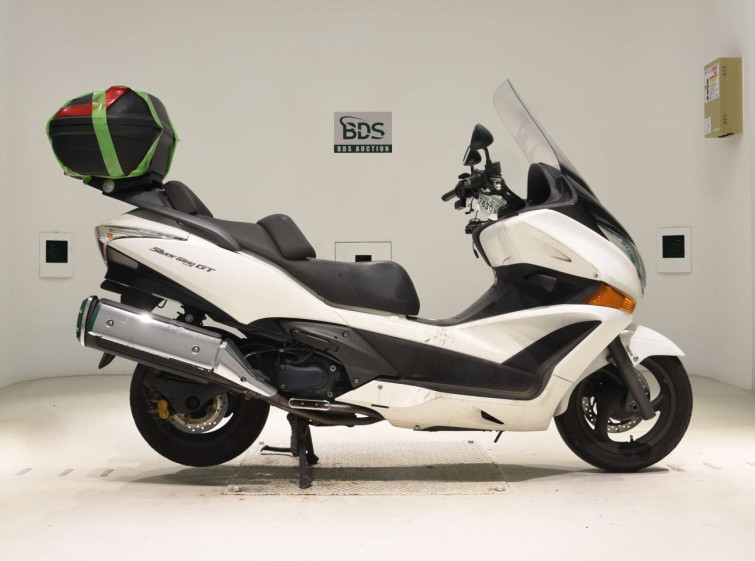 Мотоцикл Honda SILVERWING400GT с пробегом 75801 km