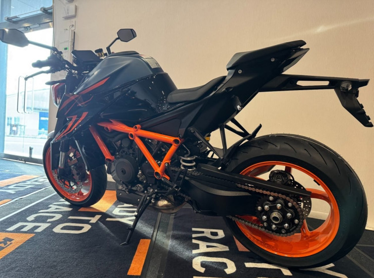 Мотоцикл KTM 1290 SUPERDUKE R з пробігом 1 km