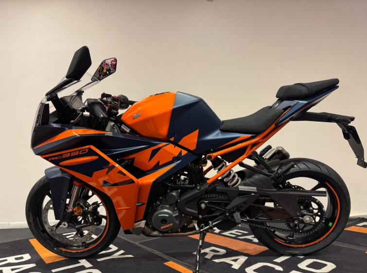 Мотоцикл KTM RC 390