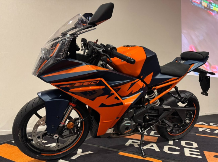 Мотоцикл KTM RC 390