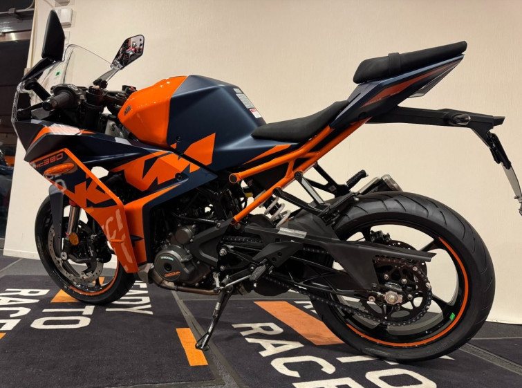 Мотоцикл KTM RC 390
