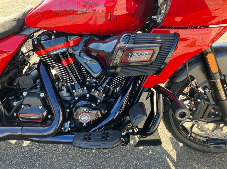 Мотоцикл HD FLTRXSTSE CVO з пробігом 10 km