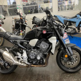 Мотоцикл Honda CB1000R с пробегом 1727 km