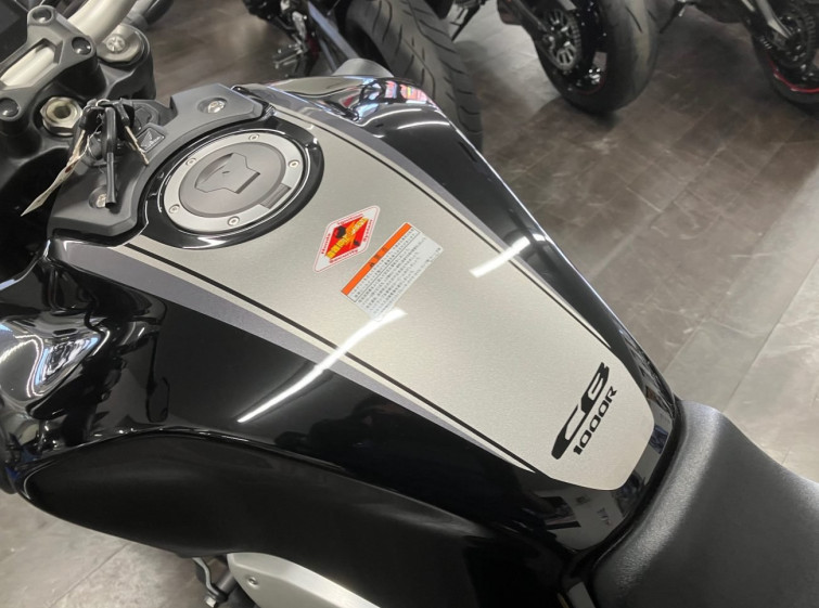 Мотоцикл Honda CB1000R с пробегом 1727 km