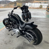 Мотоцикл HD BREAKOUT FXBR1750