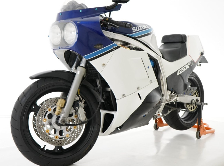 Мотоцикл Suzuki GSX-R750 з пробігом 20776 km