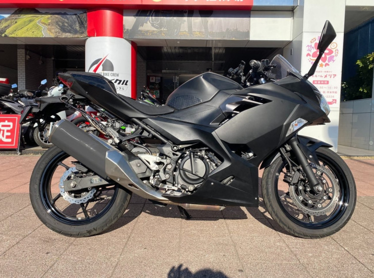 Мотоцикл Kawasaki NINJA400 с пробегом 27806 km