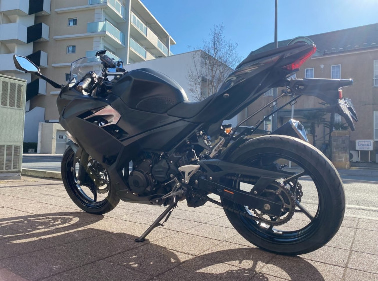 Мотоцикл Kawasaki NINJA400 с пробегом 27806 km