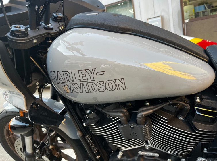 Мотоцикл HD FXLRST з пробігом 5240 km