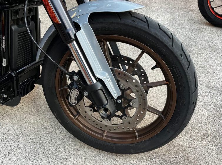 Мотоцикл HD FXLRST з пробігом 5240 km