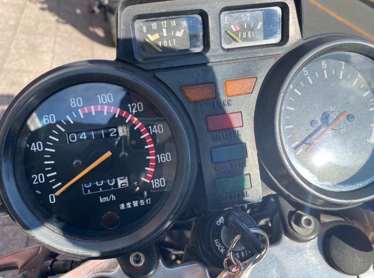 Мотоцикл Yamaha XJ400 з пробігом 4112 km