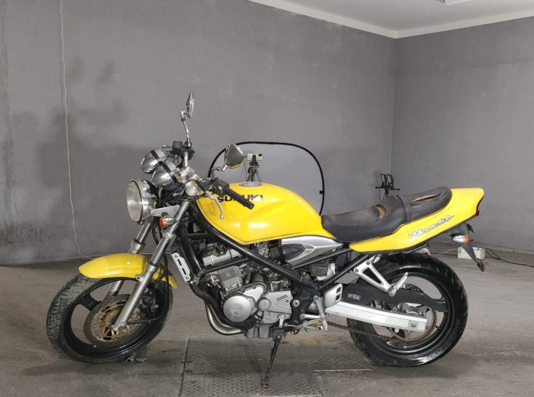Мотоцикл Suzuki BANDIT250 с пробегом 1390 km