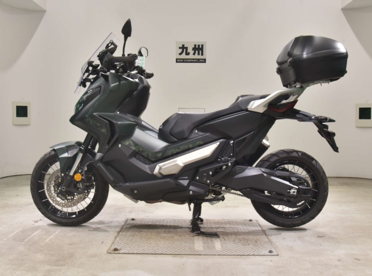Мотоцикл Honda X-ADV750 с пробегом 5136 km