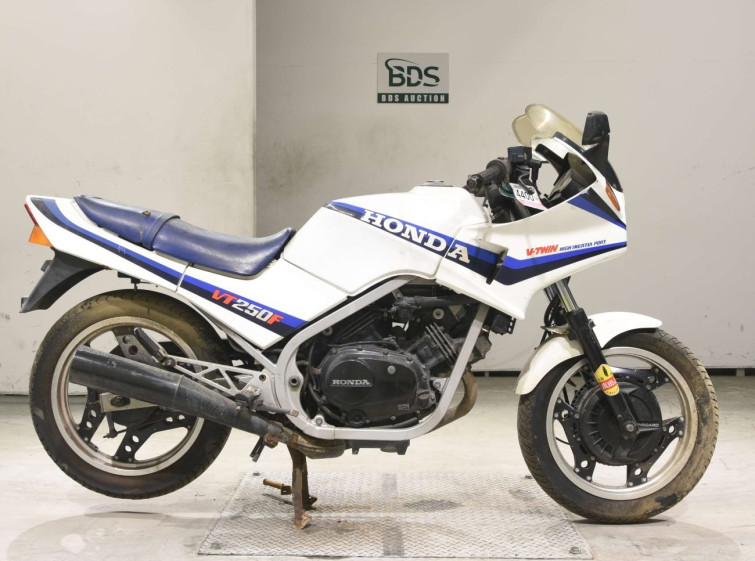 Мотоцикл Honda VT250F XELVIS з пробігом 25410 km