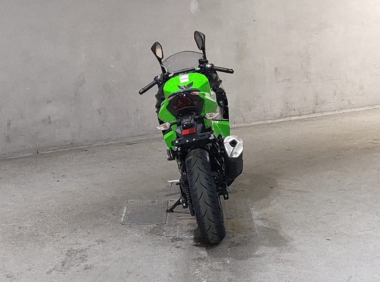 Мотоцикл Kawasaki NINJA400 с пробегом 9447 km