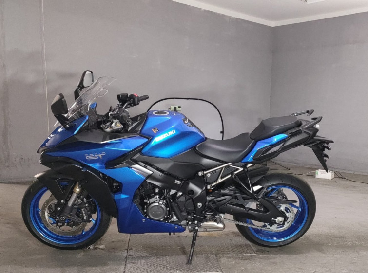 Мотоцикл Suzuki gsx-s1000 gt с пробегом 246 km