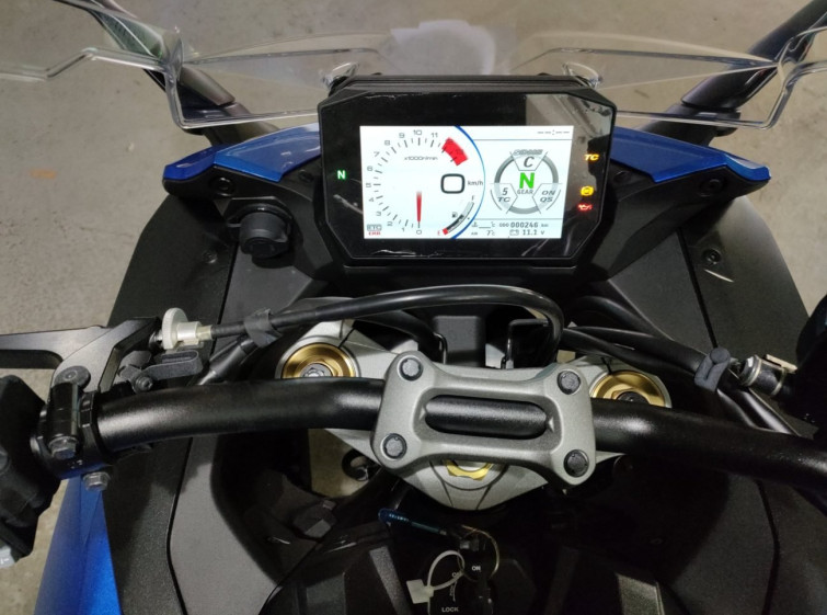 Мотоцикл Suzuki gsx-s1000 gt с пробегом 246 km
