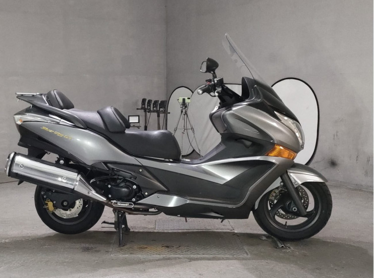Мотоцикл Honda SILVERWING600GT с пробегом 12693 km