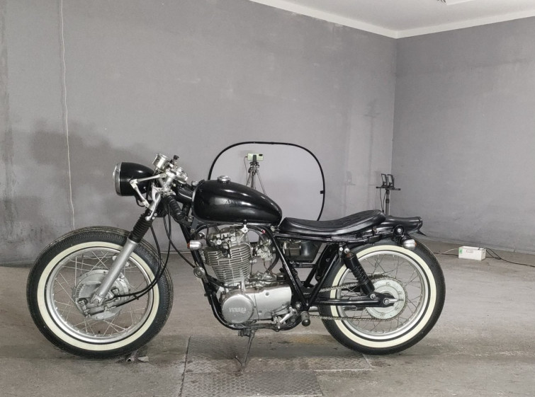 Мотоцикл Yamaha SR400 з пробігом 491 km