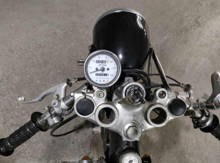 Мотоцикл Yamaha SR400 з пробігом 491 km