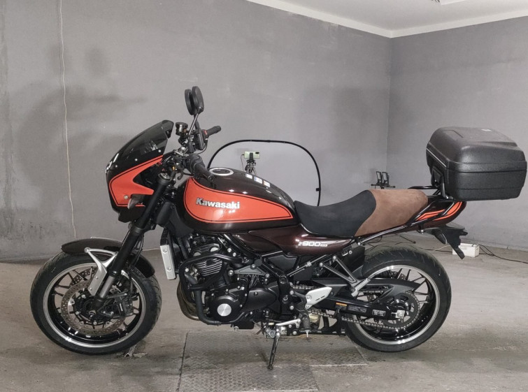 Мотоцикл Kawasaki Z900RS з пробігом 2999 km