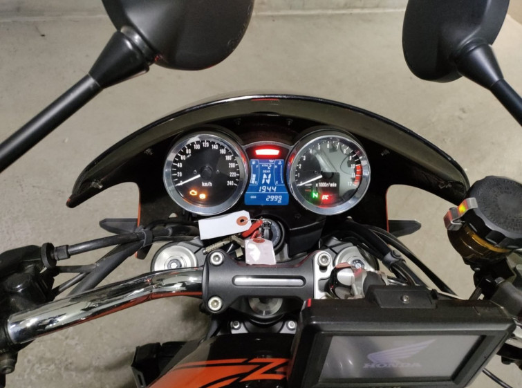 Мотоцикл Kawasaki Z900RS з пробігом 2999 km