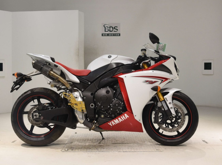 Мотоцикл Yamaha YZF-R1 с пробегом 46589 km