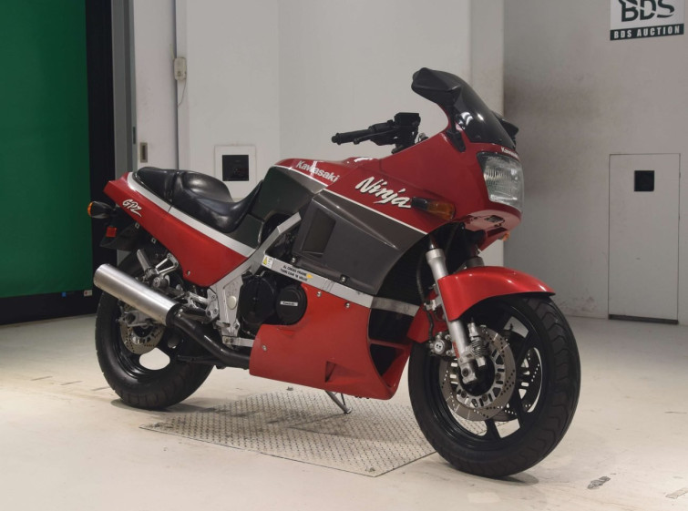 Мотоцикл Kawasaki GPZ400R з пробігом 61986 km