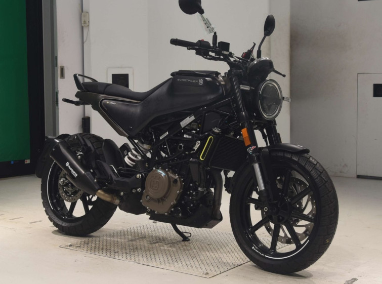 Мотоцикл Husqvarna SVARTPILEN 250 с пробегом 1484 km