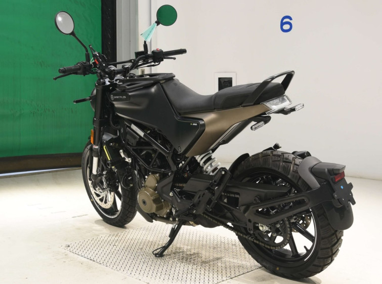 Мотоцикл Husqvarna SVARTPILEN 250 с пробегом 1484 km