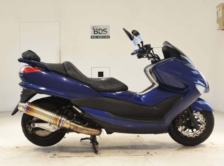 Мотоцикл Yamaha MAJESTY 250