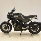 Мотоцикл Husqvarna SVARTPILEN 401 с пробегом 24159 km