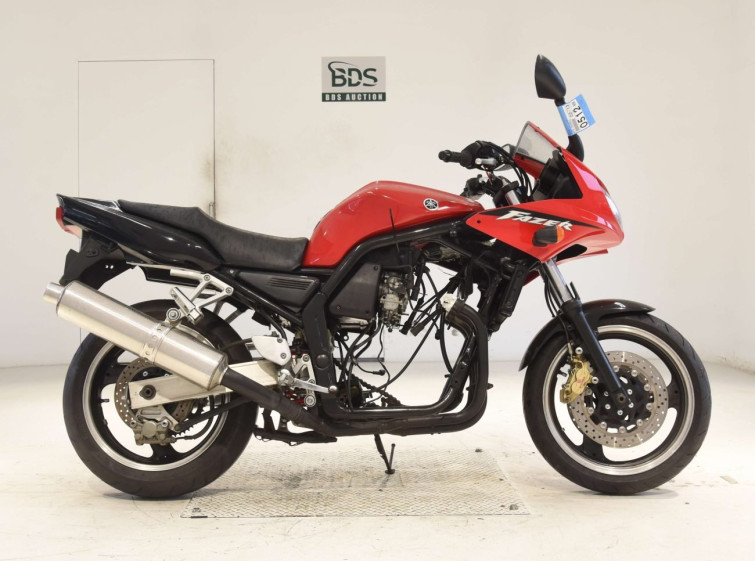 Мотоцикл Yamaha FZ400 с пробегом 47514 km