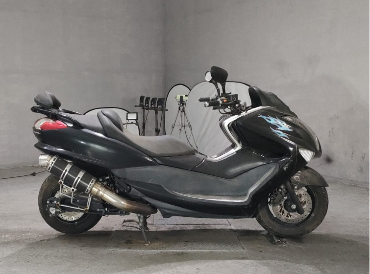 Мотоцикл Yamaha MAJESTY 250