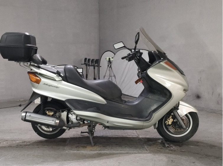 Мотоцикл Yamaha MAJESTY 250 с пробегом 37021 km