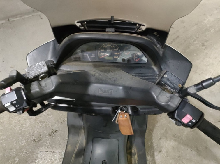 Мотоцикл Yamaha MAJESTY 250 с пробегом 37021 km