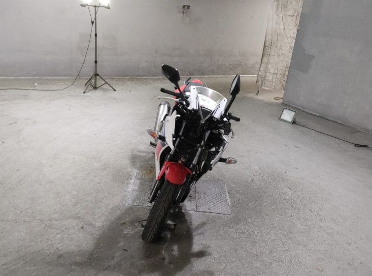 Мотоцикл Honda CBR250R з пробігом 19471 km