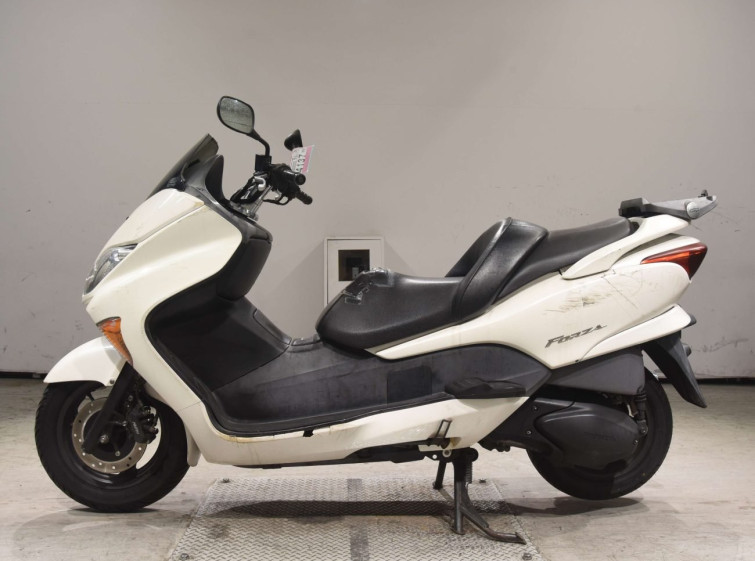 Мотоцикл Honda FORZA X с пробегом 63886 km